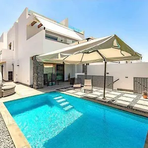 Luxury Tropical Private Heated Pool Villa
